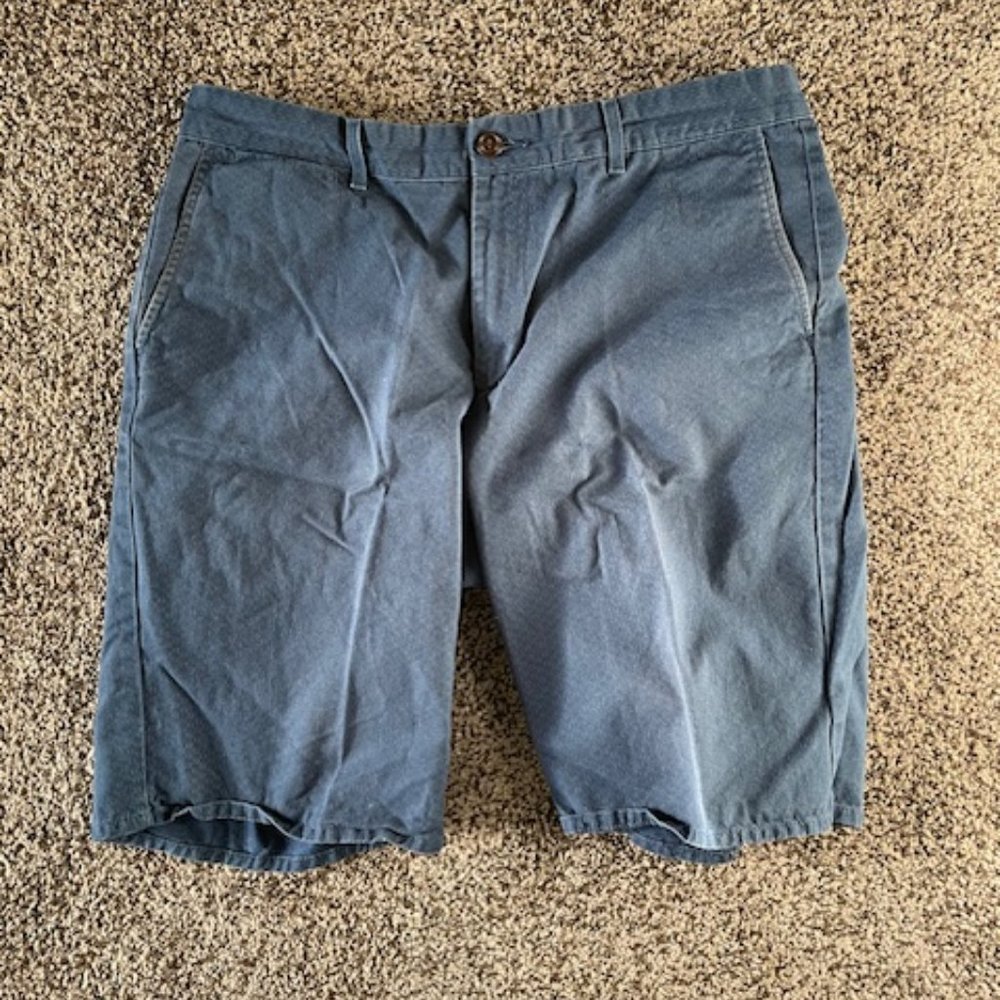 Blue Dockers Shorts - Men's - Waist Size 34